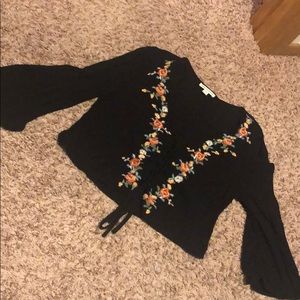 ❌SOLD❌ ON CURTSY - String up blouse